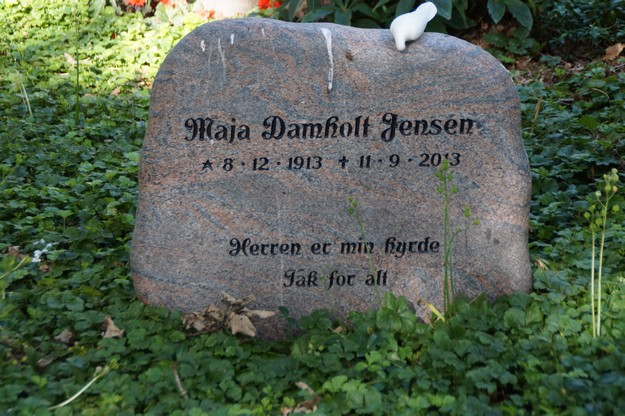 Billede af gravsten på Herning Nordre Kirkegård