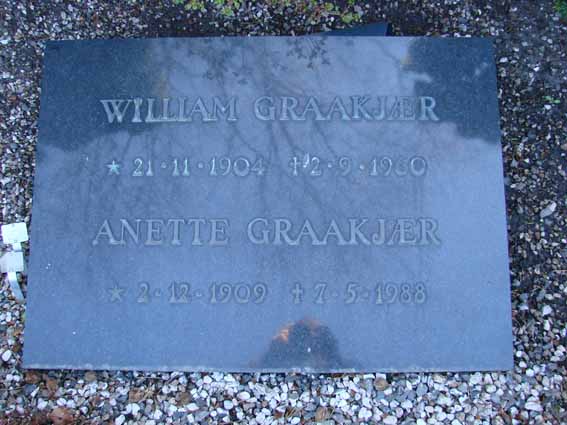 Billede af gravsten på Herning Vestre Kirkegård