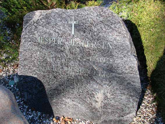 Billede af gravsten på Herning Vestre Kirkegård
