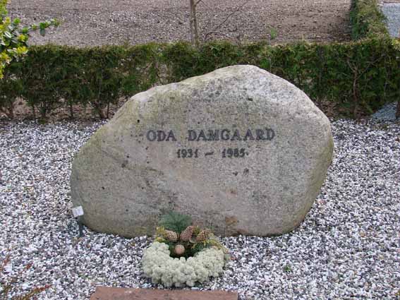 Billede af gravsten på Herning Vestre Kirkegård