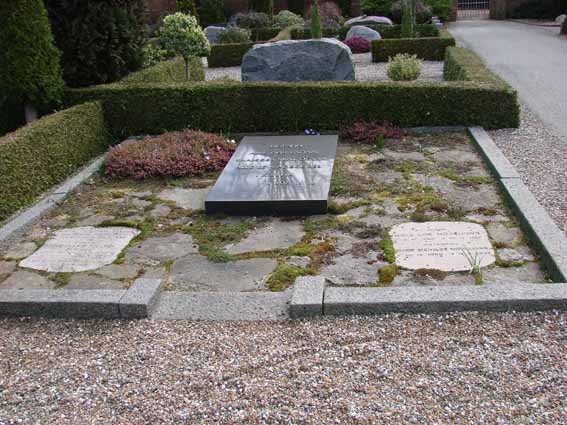 Billede af gravsten på Herning Vestre Kirkegård