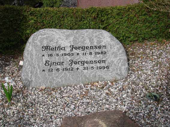 Billede af gravsten på Herning Vestre Kirkegård