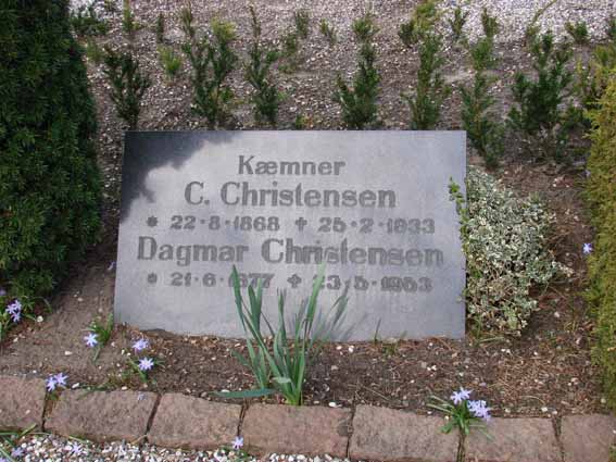 Billede af gravsten på Herning Vestre Kirkegård