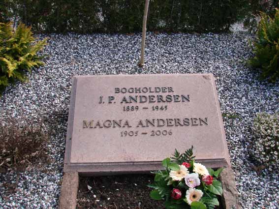 Billede af gravsten på Herning Vestre Kirkegård