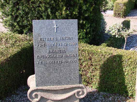 Billede af gravsten på Herning Vestre Kirkegård