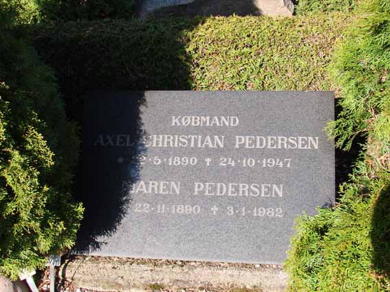 Billede af gravsten på Herning Vestre Kirkegård