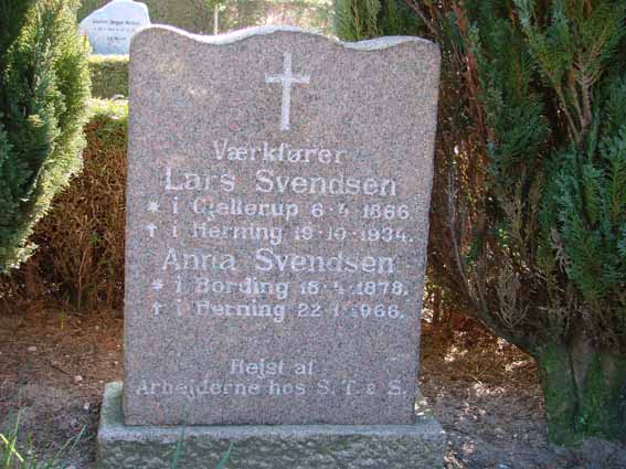 Billede af gravsten på Herning Vestre Kirkegård