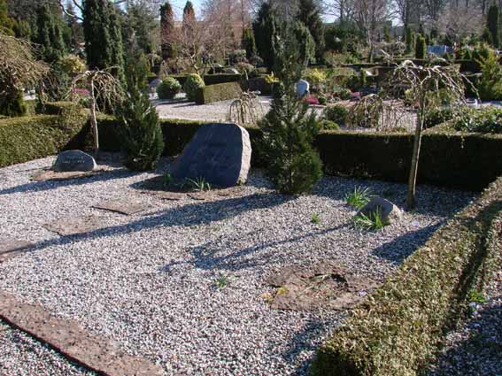 Billede af gravsten på Herning Vestre Kirkegård
