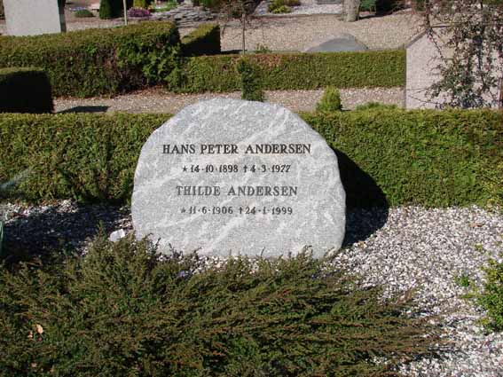 Billede af gravsten på Herning Vestre Kirkegård
