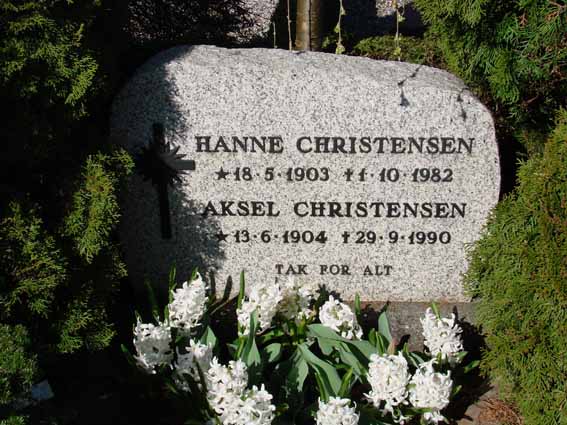 Billede af gravsten på Herning Vestre Kirkegård
