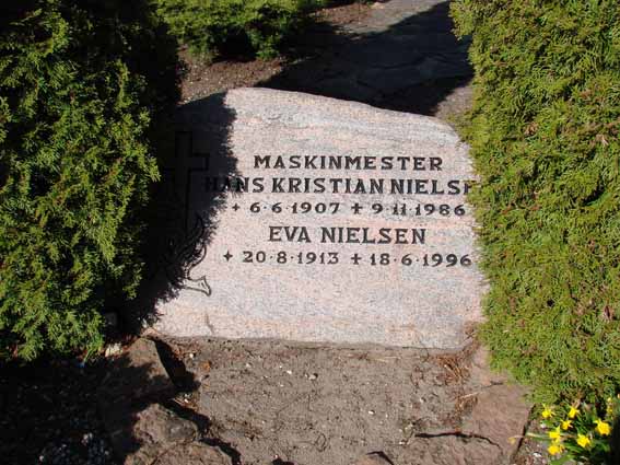 Billede af gravsten på Herning Vestre Kirkegård