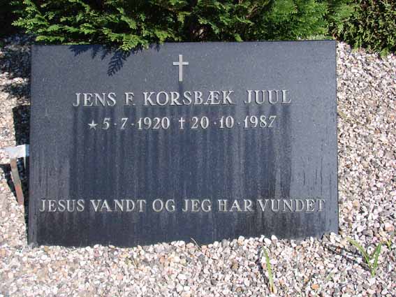 Billede af gravsten på Herning Vestre Kirkegård