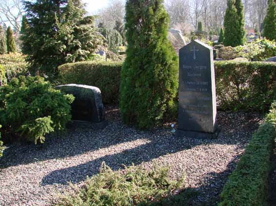 Billede af gravsten på Herning Vestre Kirkegård