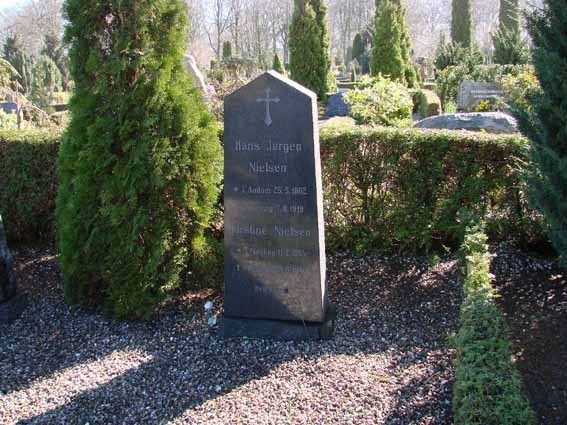 Billede af gravsten på Herning Vestre Kirkegård