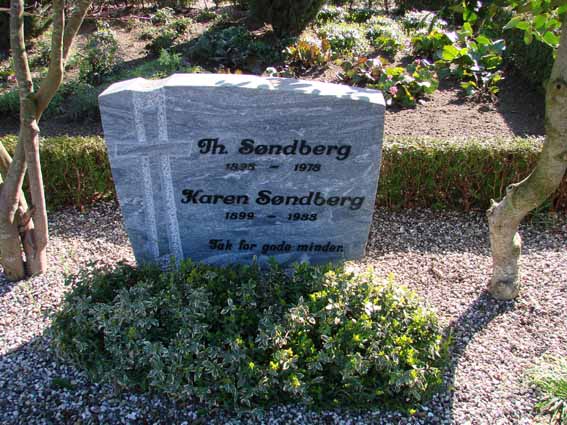 Billede af gravsten på Herning Vestre Kirkegård