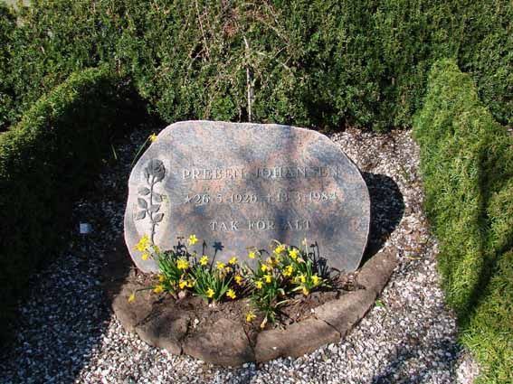 Billede af gravsten på Herning Vestre Kirkegård
