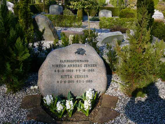 Billede af gravsten på Herning Vestre Kirkegård