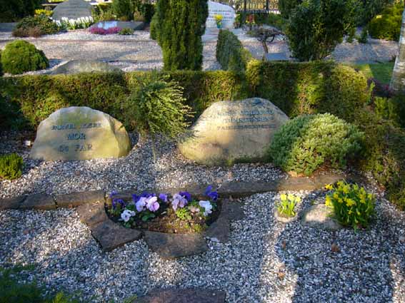 Billede af gravsten på Herning Vestre Kirkegård