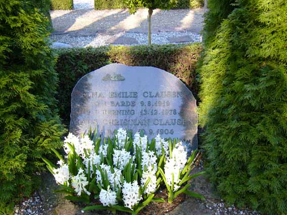 Billede af gravsten på Herning Vestre Kirkegård
