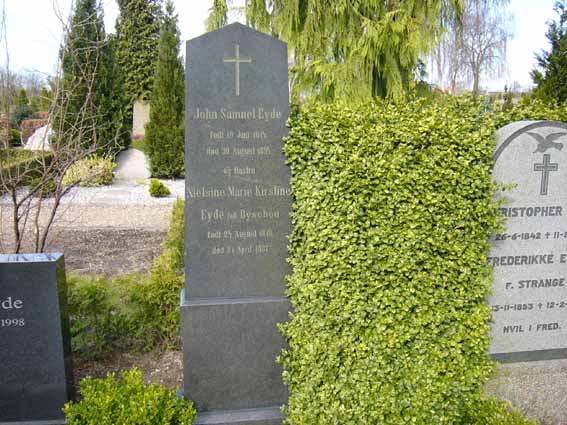 Billede af gravsten på Herning Vestre Kirkegård
