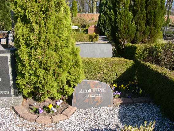 Billede af gravsten på Herning Vestre Kirkegård