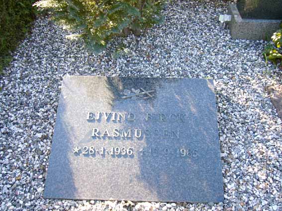 Billede af gravsten på Herning Vestre Kirkegård