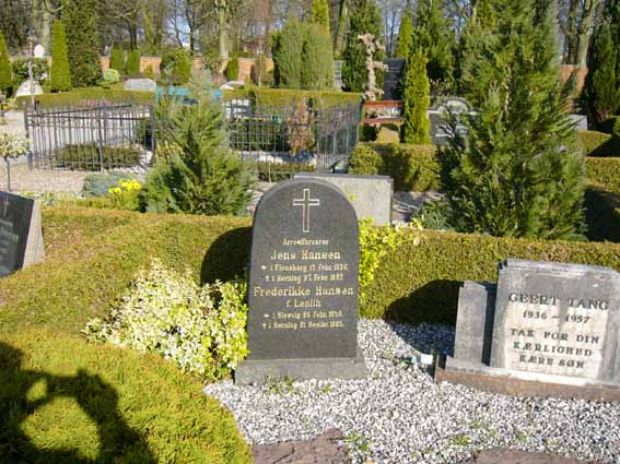 Billede af gravsten på Herning Vestre Kirkegård