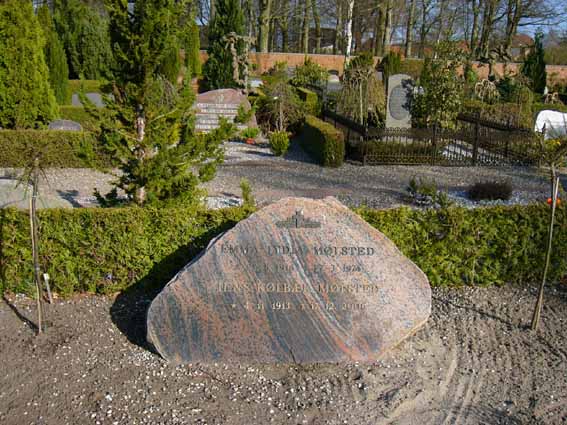 Billede af gravsten på Herning Vestre Kirkegård