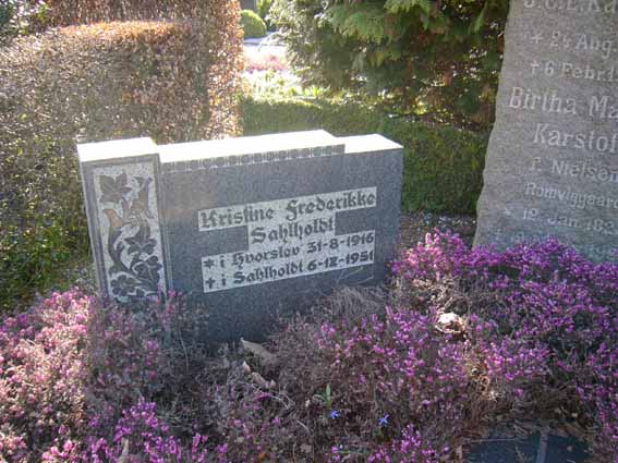 Billede af gravsten på Herning Vestre Kirkegård