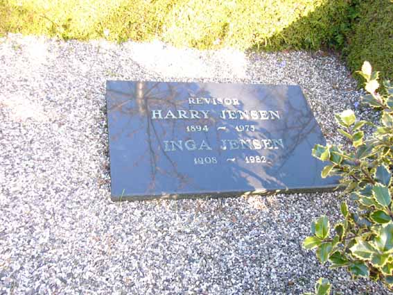 Billede af gravsten på Herning Vestre Kirkegård