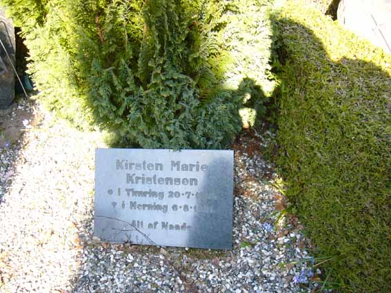 Billede af gravsten på Herning Vestre Kirkegård