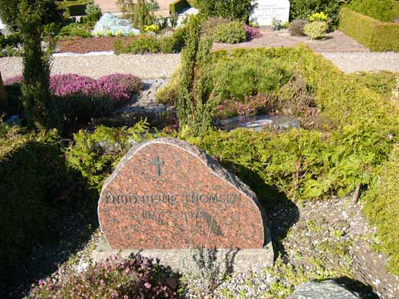 Billede af gravsten på Herning Vestre Kirkegård