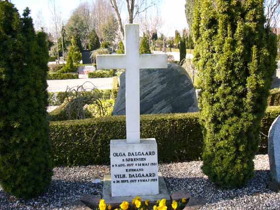 Billede af gravsten på Herning Vestre Kirkegård