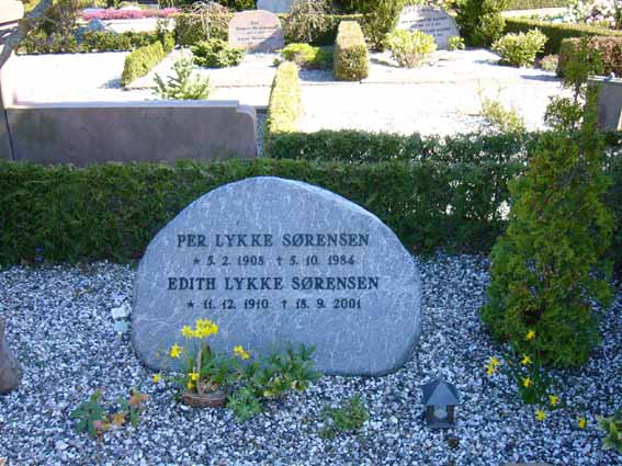 Billede af gravsten på Herning Vestre Kirkegård