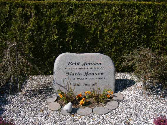 Billede af gravsten på Herning Vestre Kirkegård
