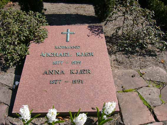 Billede af gravsten på Herning Vestre Kirkegård