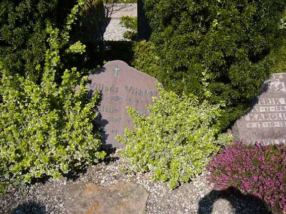 Billede af gravsten på Herning Vestre Kirkegård