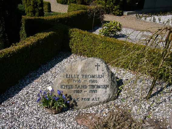 Billede af gravsten på Herning Vestre Kirkegård