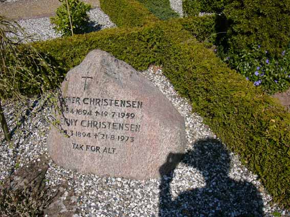 Billede af gravsten på Herning Vestre Kirkegård