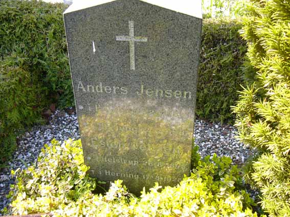 Billede af gravsten på Herning Vestre Kirkegård