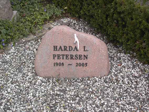 Billede af gravsten på Herning Vestre Kirkegård