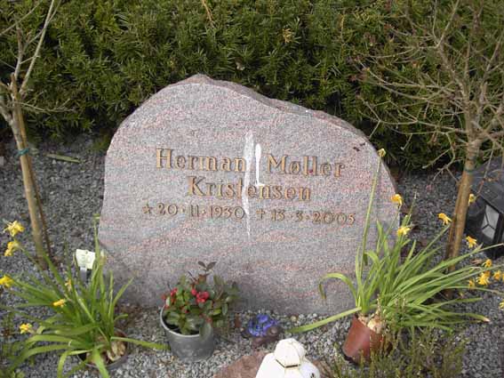 Billede af gravsten på Herning Vestre Kirkegård