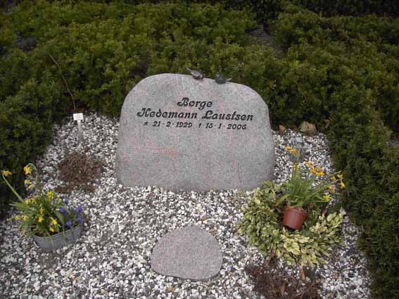 Billede af gravsten på Herning Vestre Kirkegård