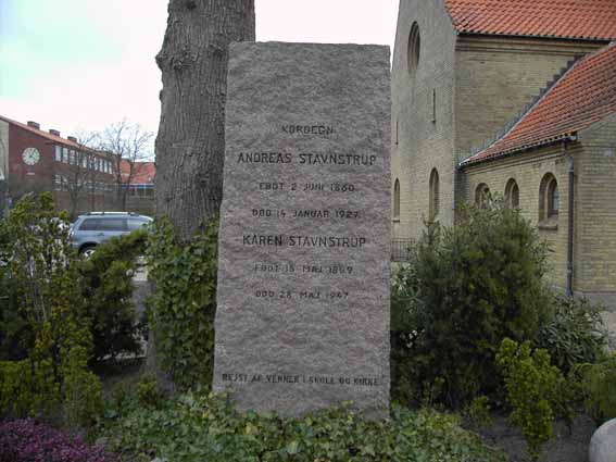 Billede af gravsten på Herning Vestre Kirkegård