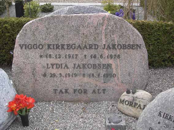 Billede af gravsten på Herning Vestre Kirkegård