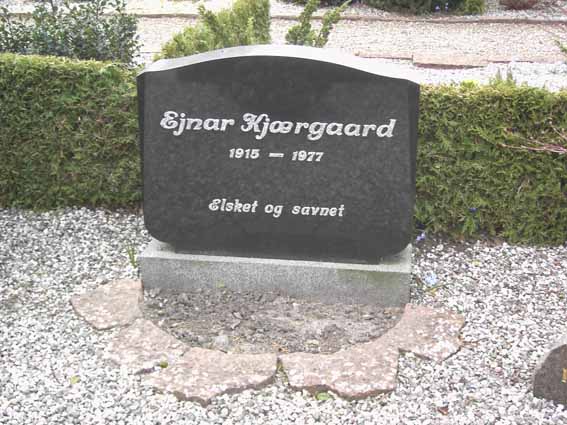 Billede af gravsten på Herning Vestre Kirkegård