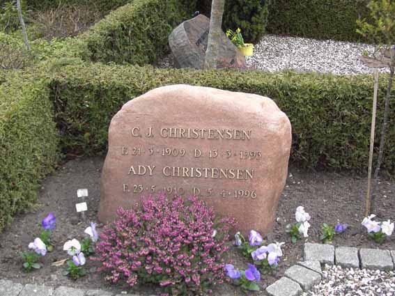 Billede af gravsten på Herning Vestre Kirkegård