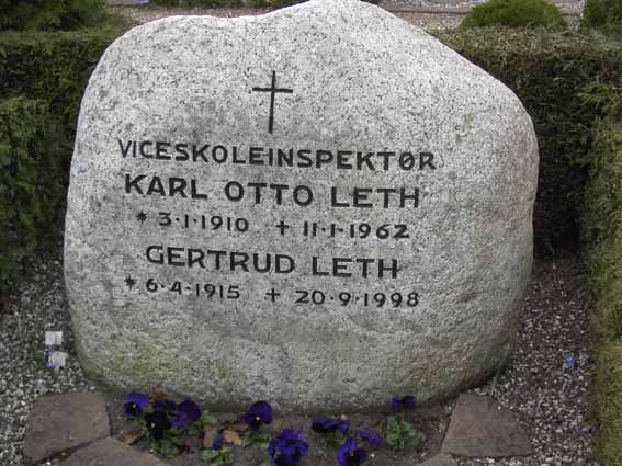 Billede af gravsten på Herning Vestre Kirkegård