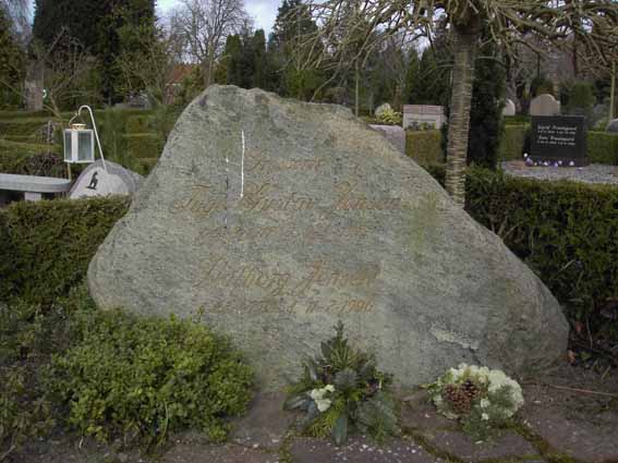 Billede af gravsten på Herning Vestre Kirkegård