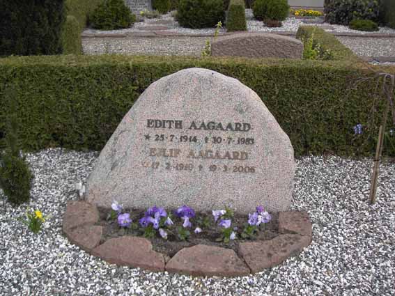Billede af gravsten på Herning Vestre Kirkegård